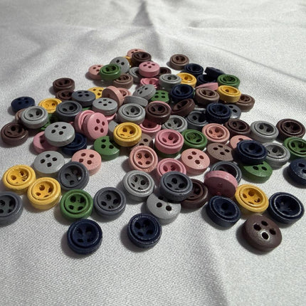 Mini Colored Wooden Buttons 4 - Hole 17L / 9mm