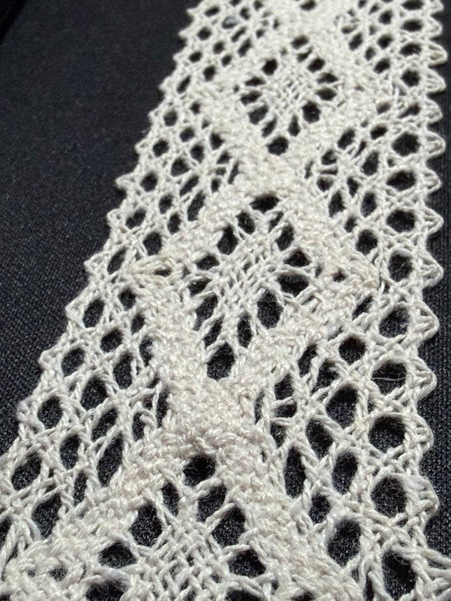 Ecru Cotton Cluny Lace Trim, design 6